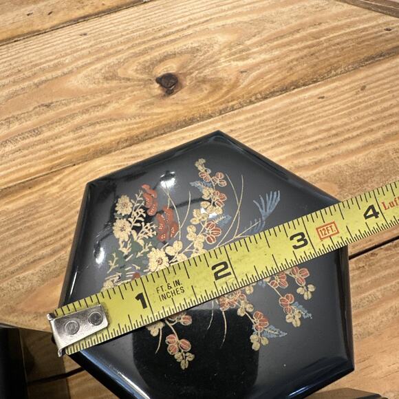 Japanese Stacking‎ Nesting Boxes Hexagon Container 3 Tier Black Lacquer Peacock - Picture 11 of 14